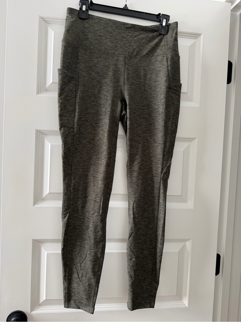 Women’s Olive Green fleece lined Leggings